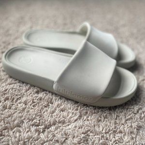 Lululemon Restfeel Slide